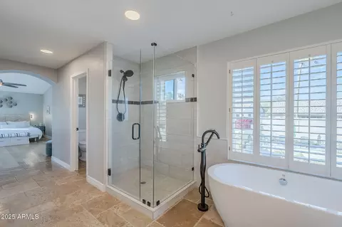 Bath - 2468 E Dry Creek Rd, Phoenix, AZ 85048 photo 4 of 4