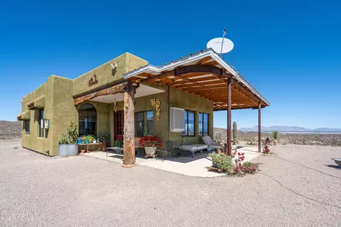 42617 Hovatter Rd, Salome, AZ 85348