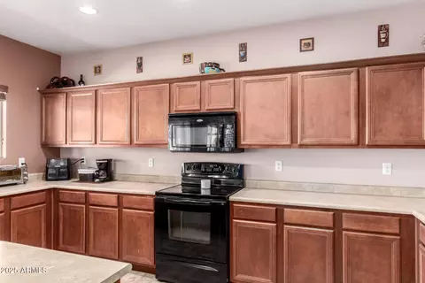 Kitchen - 3018 Eleana Ct, Gilbert, AZ 85298 photo 1 of 3