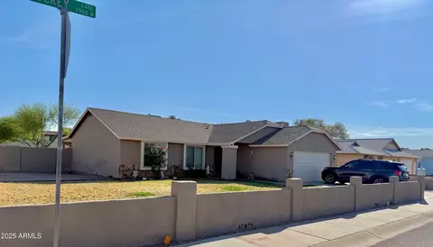 7901 W Tuckey Ln, Glendale, AZ 85303