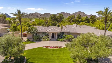 7272 N 71st St, Paradise Valley, AZ 85253
