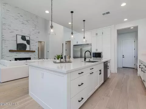 4007 N 34th St, Phoenix, AZ 85018 photo 23
