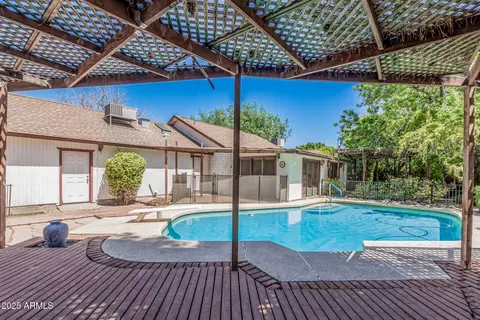637 W 6th St, Mesa, AZ 85201 photo 3