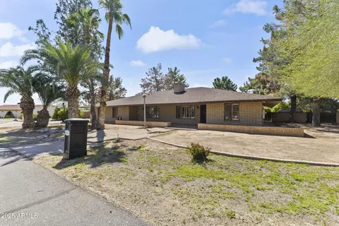 947 E Longhorn Cir, Chandler, AZ 85286