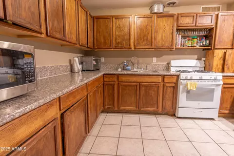 3528 W Chambers St, Phoenix, AZ 85041 photo 7