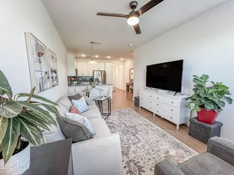 2314 E Hidalgo Ave, Phoenix, AZ 85040 photo 2