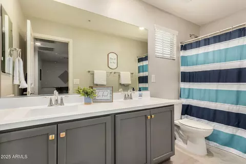 Bath - 1635 N 208th Ave, Buckeye, AZ 85396 photo 4 of 4