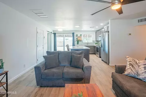 Living - 10713 E Oasis Dr, Mesa, AZ 85208 photo 3 of 5