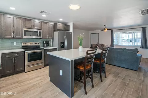 Kitchen - 10713 E Oasis Dr, Mesa, AZ 85208 photo 3 of 4