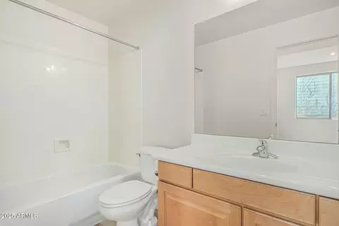 Bath - 4718 E Decatur St, Mesa, AZ 85205 photo 5 of 5