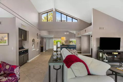 10417 E Spring Creek Rd, Sun Lakes, AZ 85248