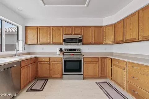 4422 E Dry Creek Rd, Phoenix, AZ 85044 photo 10