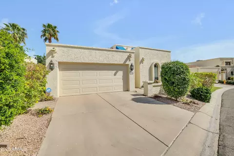 Exterior - 4618 E Valley View Dr, Phoenix, AZ 85044 photo 9 of 9