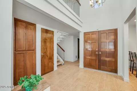 Entry Way - 4618 E Valley View Dr, Phoenix, AZ 85044 photo 7 of 9