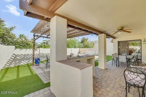 Exterior - 4618 E Valley View Dr, Phoenix, AZ 85044 photo 7 of 9