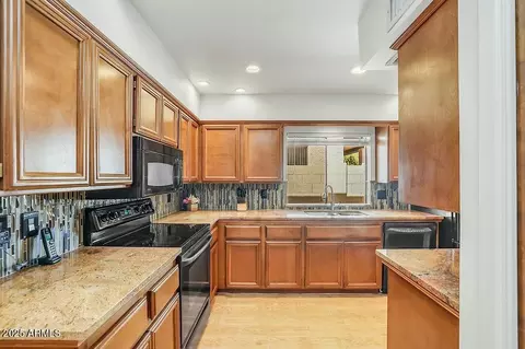 Kitchen - 4618 E Valley View Dr, Phoenix, AZ 85044 photo 1 of 3