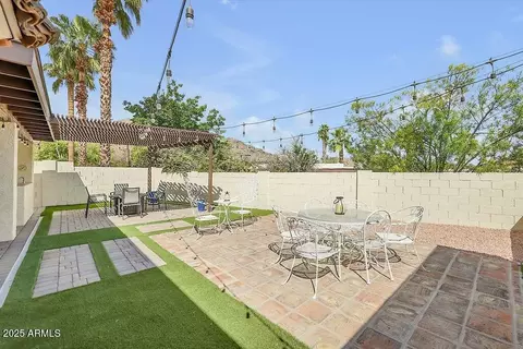 Exterior - 4618 E Valley View Dr, Phoenix, AZ 85044 photo 4 of 9