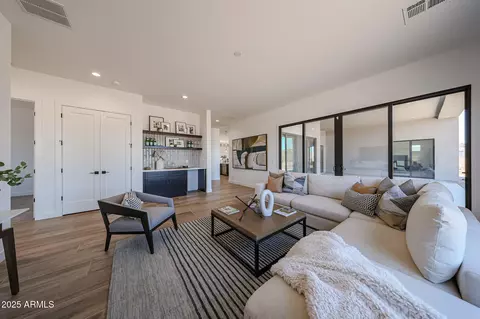 Living - 1250 E Smokehouse Trl, Phoenix, AZ 85085 photo 10 of 10