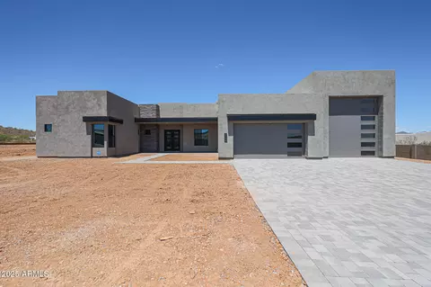 1250 E Smokehouse Trl, Phoenix, AZ 85085