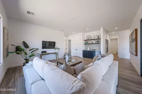 Living - 1250 E Smokehouse Trl, Phoenix, AZ 85085 photo 8 of 10