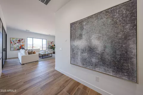 Entry Way - 1250 E Smokehouse Trl, Phoenix, AZ 85085 photo 6 of 8