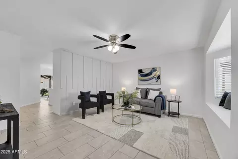 Living - 1950 E Paradise Ln, Phoenix, AZ 85022 photo 1 of 1