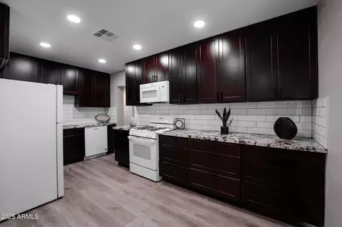 Kitchen - 6130 N 27th Ave, Phoenix, AZ 85017 photo 1 of 4