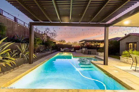 Exterior - 2335 E Allen St, Phoenix, AZ 85042 photo 8 of 18