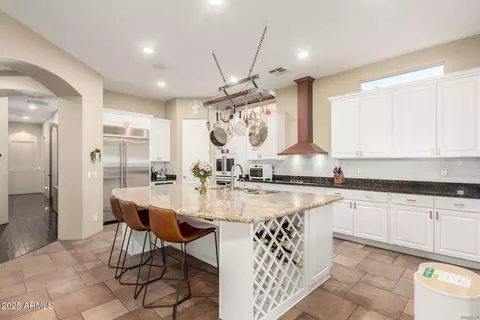 Kitchen - 2335 E Allen St, Phoenix, AZ 85042 photo 1 of 5