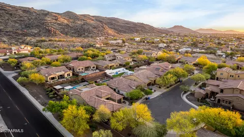View/Area - 2335 E Allen St, Phoenix, AZ 85042 photo 4 of 10