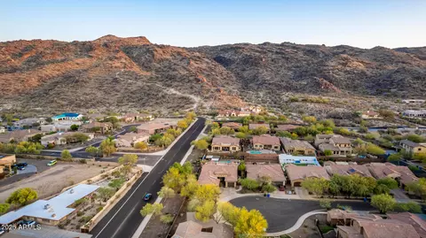 View/Area - 2335 E Allen St, Phoenix, AZ 85042 photo 8 of 10