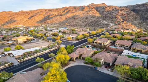 View/Area - 2335 E Allen St, Phoenix, AZ 85042 photo 5 of 10