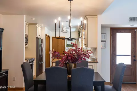 Dining - 6526 N 13th Dr, Phoenix, AZ 85013 photo 5 of 6