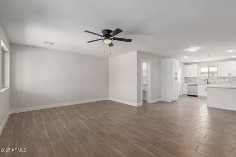119 E Hampton Ave, Mesa, AZ 85210 photo 19