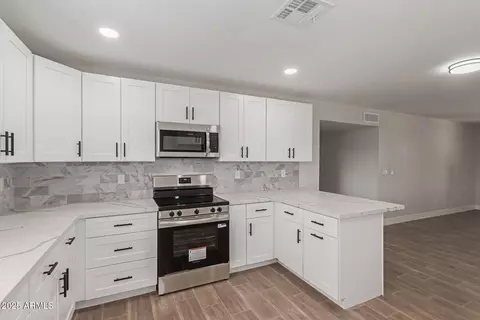 119 E Hampton Ave, Mesa, AZ 85210 photo 6