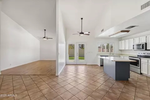 4007 W Thunderbird Rd, Phoenix, AZ 85053 photo 5