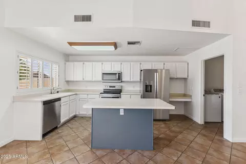 4007 W Thunderbird Rd, Phoenix, AZ 85053 photo 14