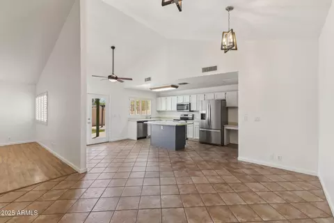 4007 W Thunderbird Rd, Phoenix, AZ 85053 photo 3