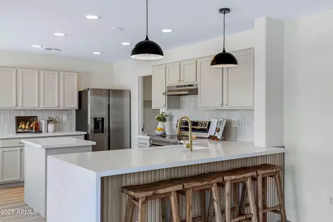 1612 E Desert Rose Trl, San Tan Valley, AZ 85143