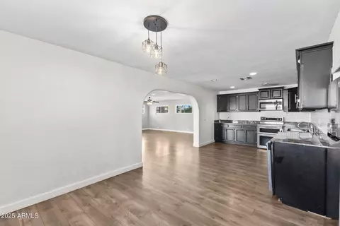 6714 N 26th Dr, Phoenix, AZ 85017 photo 12
