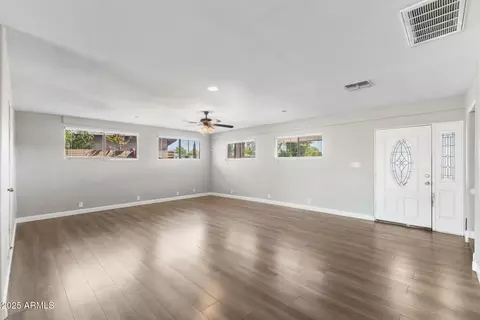 6714 N 26th Dr, Phoenix, AZ 85017 photo 9