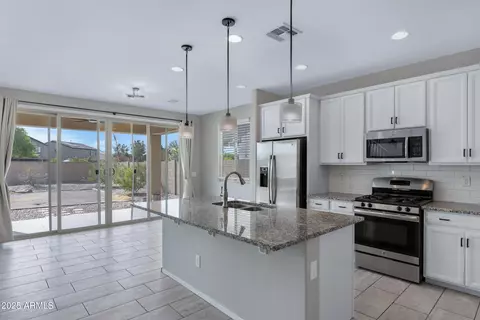 19566 N Crestview Ln, Maricopa, AZ 85138
