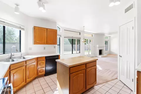 719 E Page Ave, Gilbert, AZ 85234 photo 23