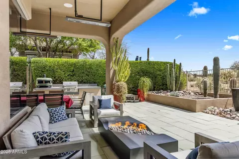 9607 E Cavalry Dr, Scottsdale, AZ 85262