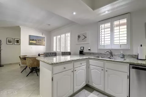 Kitchen - 4303 E Cactus Rd #442, Phoenix, AZ 85032 photo 6 of 6