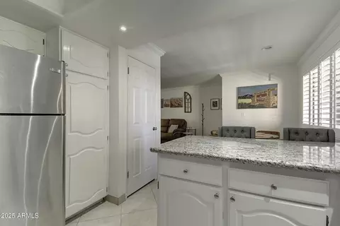 Kitchen - 4303 E Cactus Rd #442, Phoenix, AZ 85032 photo 4 of 6
