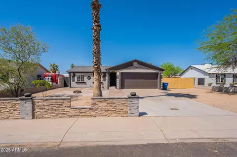 6830 W Berkeley Rd, Phoenix, AZ 85035 photo 2