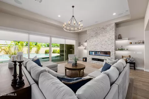 Living - 2072 E Blackhawk Ct, Gilbert, AZ 85298 photo 4 of 6