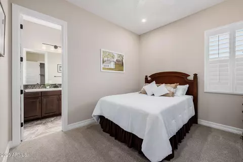 Bedroom - 2072 E Blackhawk Ct, Gilbert, AZ 85298 photo 4 of 6