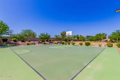 View/Area - 2072 E Blackhawk Ct, Gilbert, AZ 85298 photo 5 of 9
